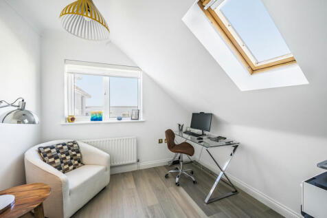 Bedroom 4/Study