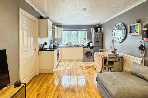 Lounge/Kitchen