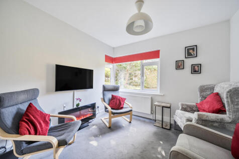 Bedroom Three /Snug