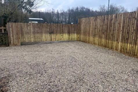 yard Sandpool 1.jpg