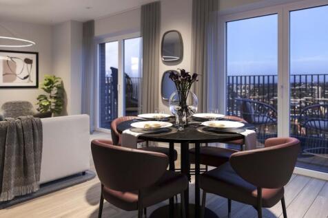 London Keybridge Lofts Dining Room
