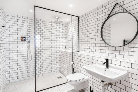 Bedroom Two En Suite