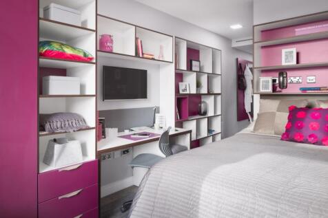 Bedroom with en-suite