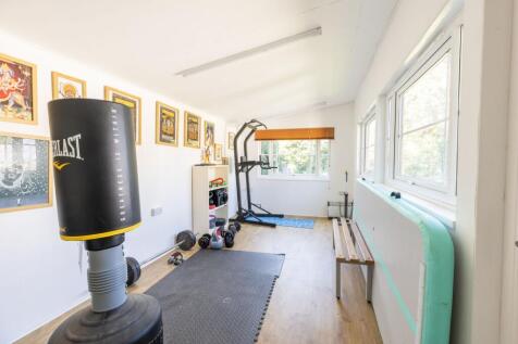 Property Image 29