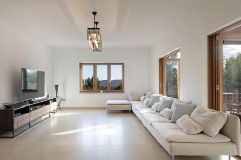 country-estate-pool-view-for-sale-Establiments-Living-Blue-Mallorca (1)