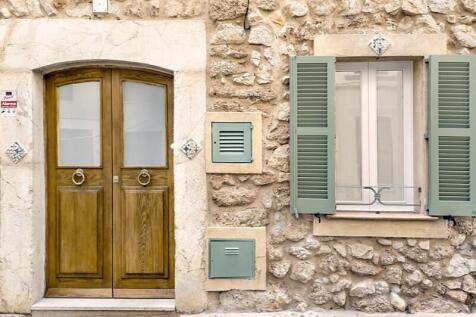 townhouse-for-sale-Alaró-Living-Blue-Mallorca (11)-enhanced-staging-exterior-mediterrean