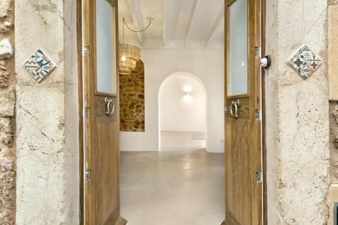 townhouse-for-sale-Alaró-Living-Blue-Mallorca (11)-enhanced-staging-exterior-mediterrean