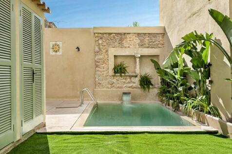 townhouse-for-sale-Alaró-Living-Blue-Mallorca (29)-enhanced-staging-dining_room-scandinavian