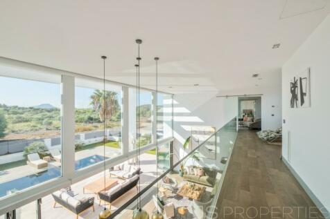 VILLA FOR SALE IN PUERTO PUERTO POLLENSA