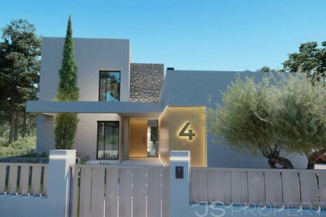 MODERN LUXURY VILLA CLOSE TO THE BEACHES OF PUERTO POLLENSA 