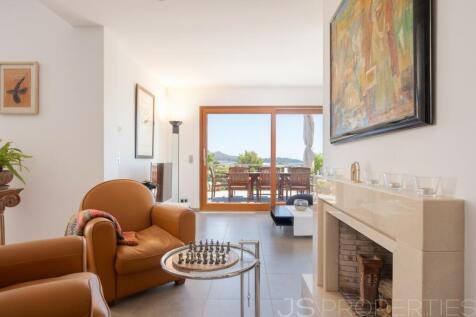 A fantastic villa with sea views in one of the best areas of Puerto Pollensa