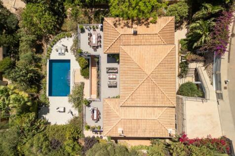 A fantastic villa with sea views in one of the best areas of Puerto Pollensa