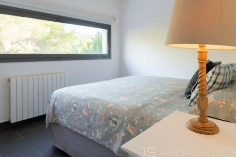Fantastic house with perfect sea views and rental license in Alcanada