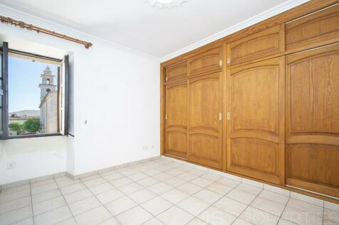 TRADITIONAL TOWNHOUSE FOR SALE IN THE HEART OF COSTITX