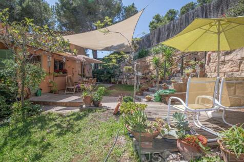 COZY VILLA FOR SALE IN COSTA DE LA CALMA