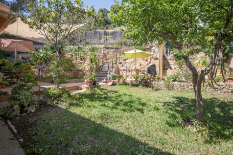 COZY VILLA FOR SALE IN COSTA DE LA CALMA