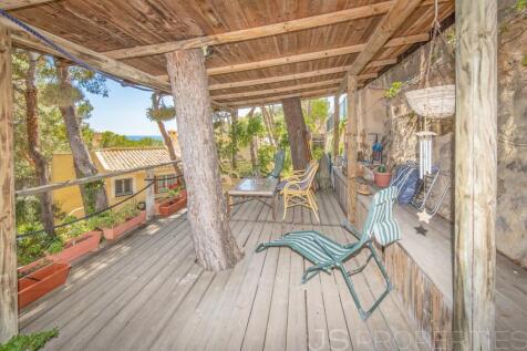 COZY VILLA FOR SALE IN COSTA DE LA CALMA