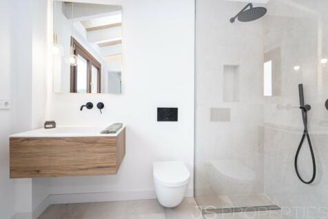 Luxurious townhouse in Pollenca