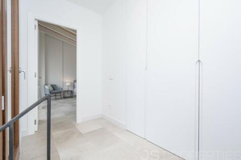 Luxurious townhouse in Pollenca