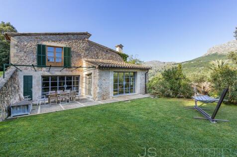 BEAUTIFUL VILLA IN POLLENSA