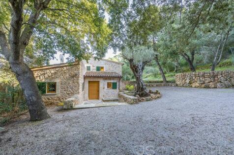 BEAUTIFUL VILLA IN POLLENSA