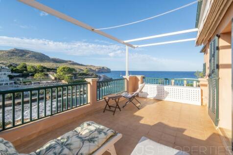 Excellent Villa with spectacular sea views 