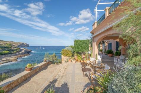 Excellent Villa with spectacular sea views 