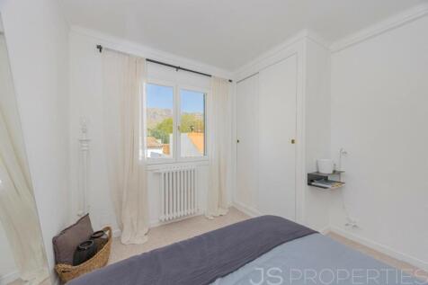 FANTASTIC APARTMENT ON THE FRONT LINE OF THE PORT OF POLLENSA