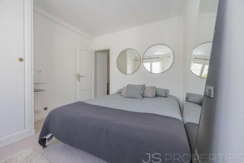 FANTASTIC APARTMENT ON THE FRONT LINE OF THE PORT OF POLLENSA