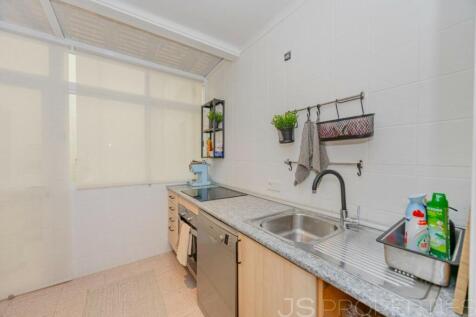 FANTASTIC APARTMENT ON THE FRONT LINE OF THE PORT OF POLLENSA