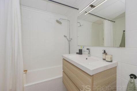 FANTASTIC APARTMENT ON THE FRONT LINE OF THE PORT OF POLLENSA