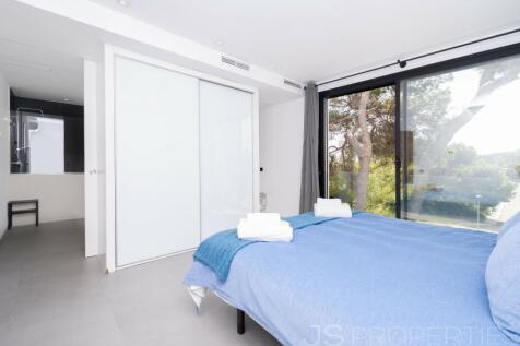 TOWNHOUSE IN PLAYA DE MURO WITH RENTAL LICENSE