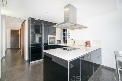 FRONTLINE DUPLEX WITH UNOBSTRUCTED VIEWS OF THE SEA AND MOUNTAINS 