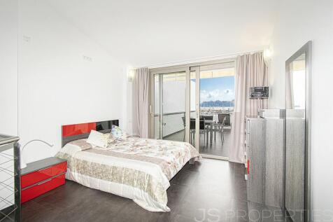 FRONTLINE DUPLEX WITH UNOBSTRUCTED VIEWS OF THE SEA AND MOUNTAINS 