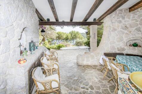SPECTACULAR VILLA LOCATED IN FORMENTOR WITH AMAZING SEA VIEWS 