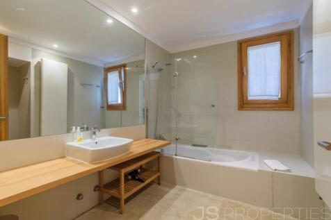 Stunning Villa Surrounded by nature offering a walking distance to Pollensa Old Town