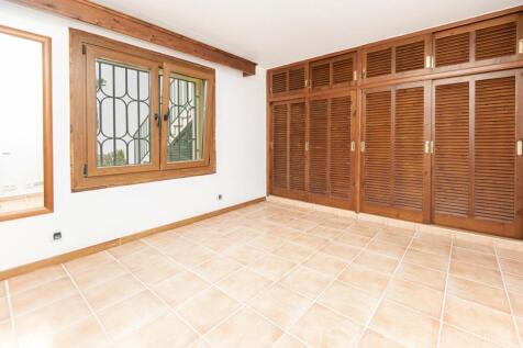 SEMI-DETACHED HOUSE FOR SALE IN PUERTO POLLENSA
