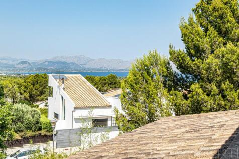 AMAZING VILLA FOR SALE WITH SEA VIEWS IN BONAIRE 