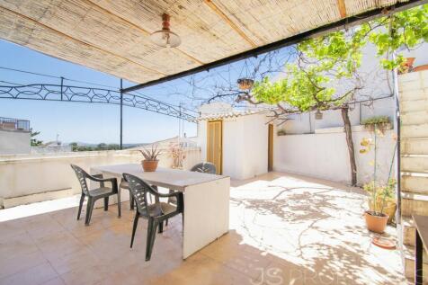 Townhouse in Campanet