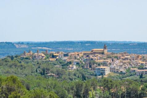 Townhouse in Campanet