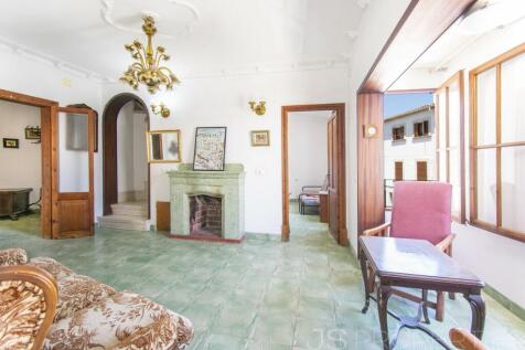 Townhouse in Campanet