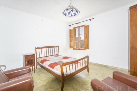 Townhouse in Campanet