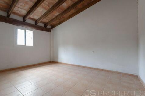 UNIQUE, PRESTIGIOUS COUNTRY ESTATE FOR SALE CLOSE TO PTO POLLENSA