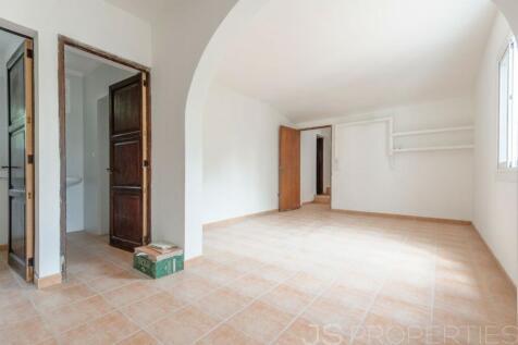 UNIQUE, PRESTIGIOUS COUNTRY ESTATE FOR SALE CLOSE TO PTO POLLENSA