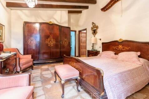 UNIQUE, PRESTIGIOUS COUNTRY ESTATE FOR SALE CLOSE TO PTO POLLENSA