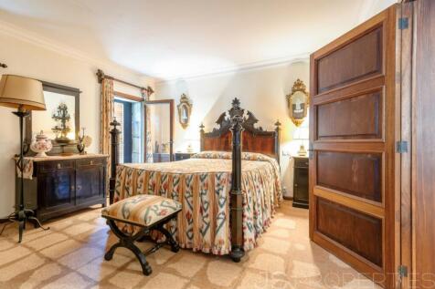 UNIQUE, PRESTIGIOUS COUNTRY ESTATE FOR SALE CLOSE TO PTO POLLENSA