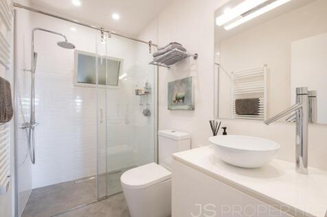 Villa for sale in Alcanada