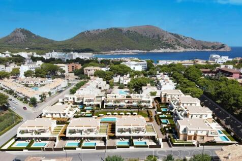 NEW LUXURY VILLAS AND BUNGALOWS IN STUNNING LOCATION FOR SALE