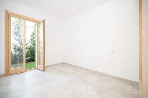 GROUNDFLOOR OF NEW CONSTRUCTION FOR SALE IN PORT DE POLLENCA