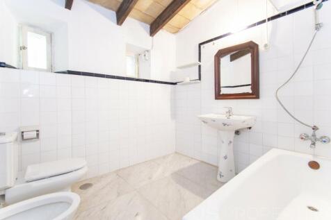 RARE, UNIQUE AND TRADITIONAL VILLA FOR SALE NEAR POLLENSA